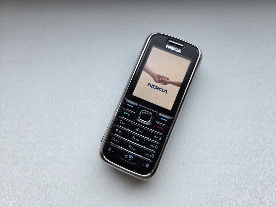 Nokia 6233 cu doua difuzoare