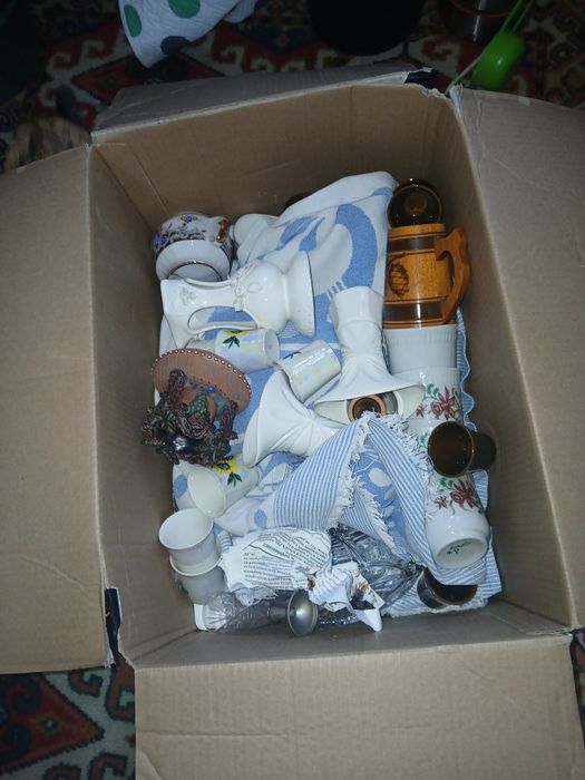 Продаю из дома посуду!