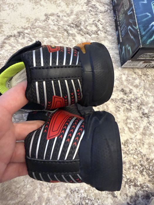 Детски маратонки Skechers Скечърс 28.5 н.