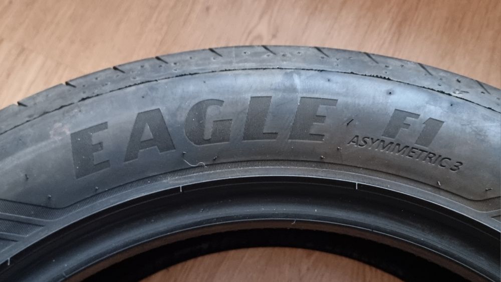 Set anvelope de vară Goodyear 235/55 R19
Dimensiune: 235/55