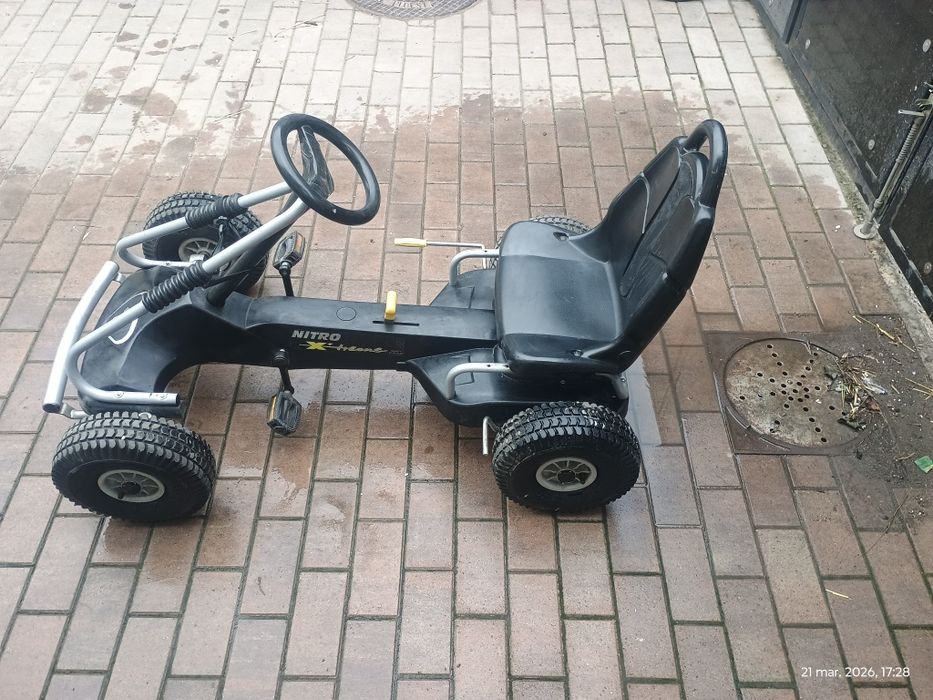 Vând cart copii 6-11 ani