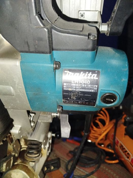 Makita tarsopka  sotiladi