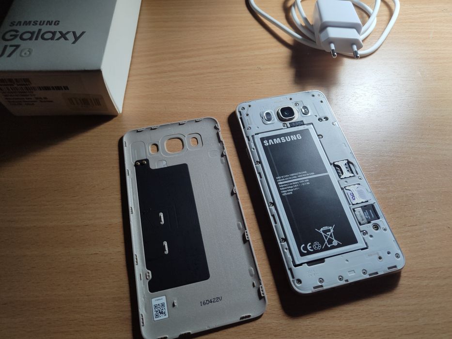 Продам Samsung J7 2016