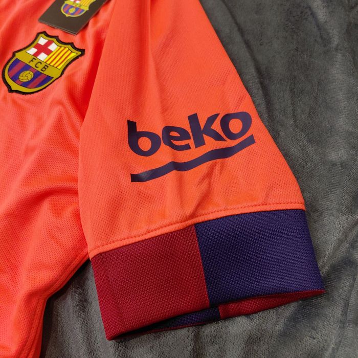 NIKE Ретро футболна тениска/фланелка на Barcelona НОВА