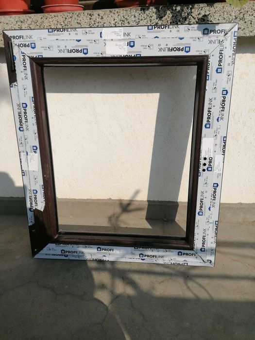 Пвц прозорци 3 бр. Два броя 0.77 на 0.89. 1бр 0.75 на 0.87.Цена 600лв.