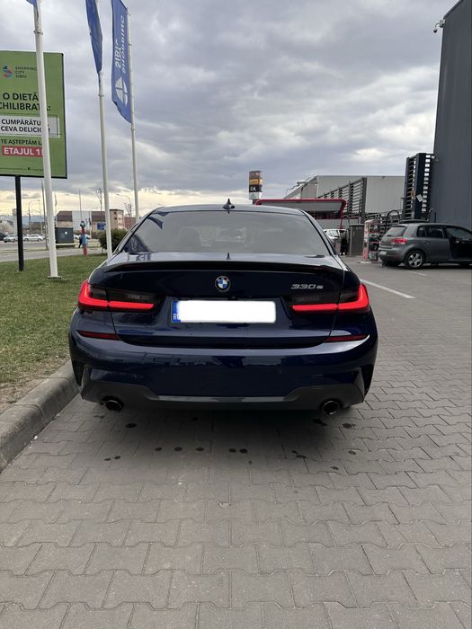 BMW Seria 3 BMW 330e M Sport 292 cp Plug in Hibrid