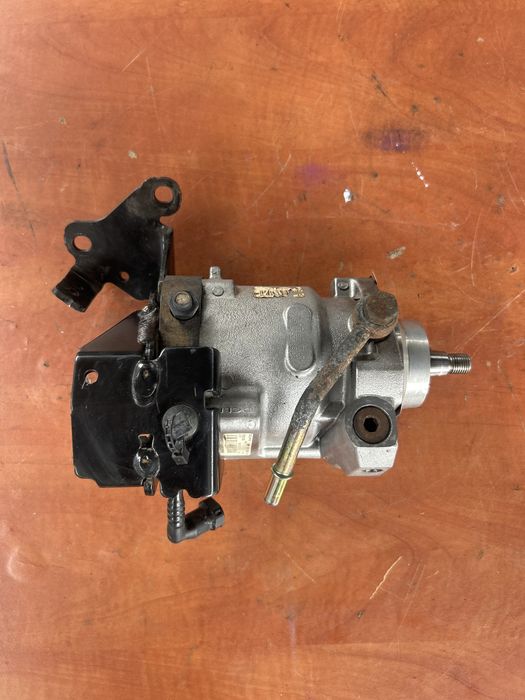 Pompa motorina inalta presiune Ford mondeo mk3 an 2007 motor 2.0 tdci