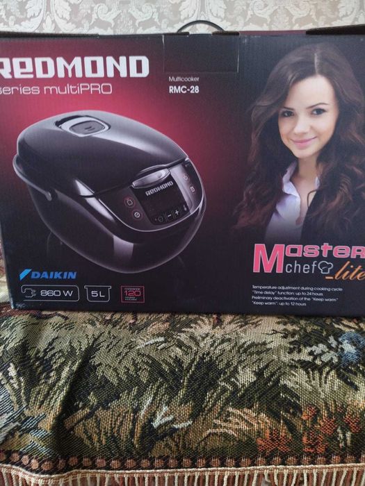 мультиварка Redmond