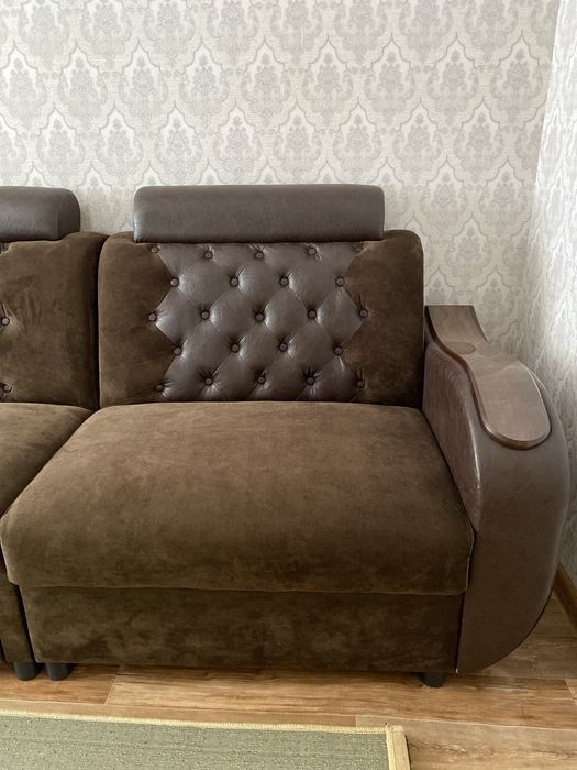 Диван сатылады спальный болады 4м+