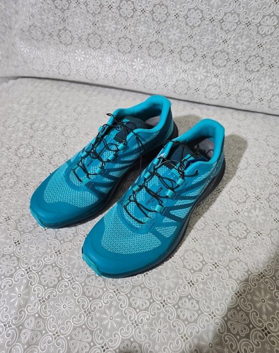 Bocanci munte Salomon, trekking shoes , marime 39.5
