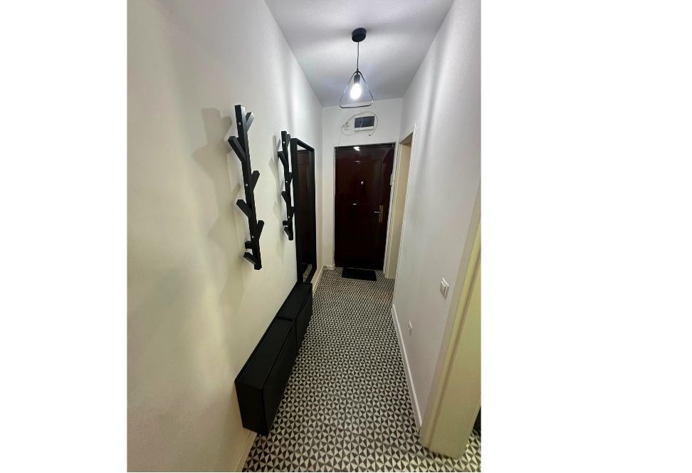 Apartament Decomandat, 2 Camere, Zona Mihai Viteazu — fotografia 3