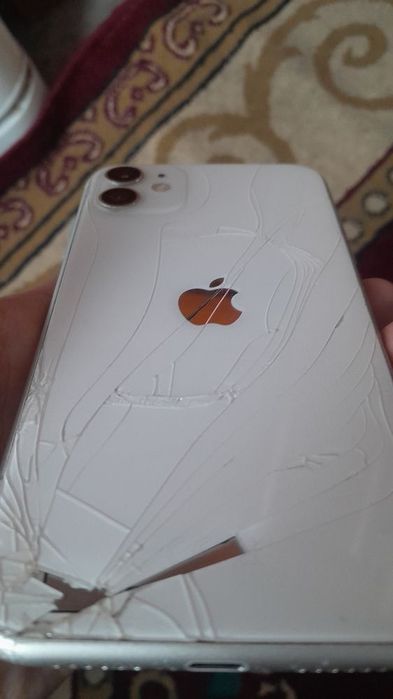 Айфон 11 128 гб продам