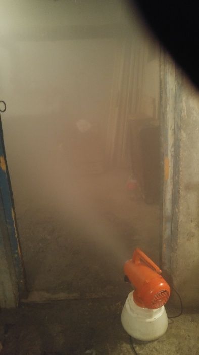 Обезпаразитяване на подпокривни пространства. Пръскане срещу хлебарки.