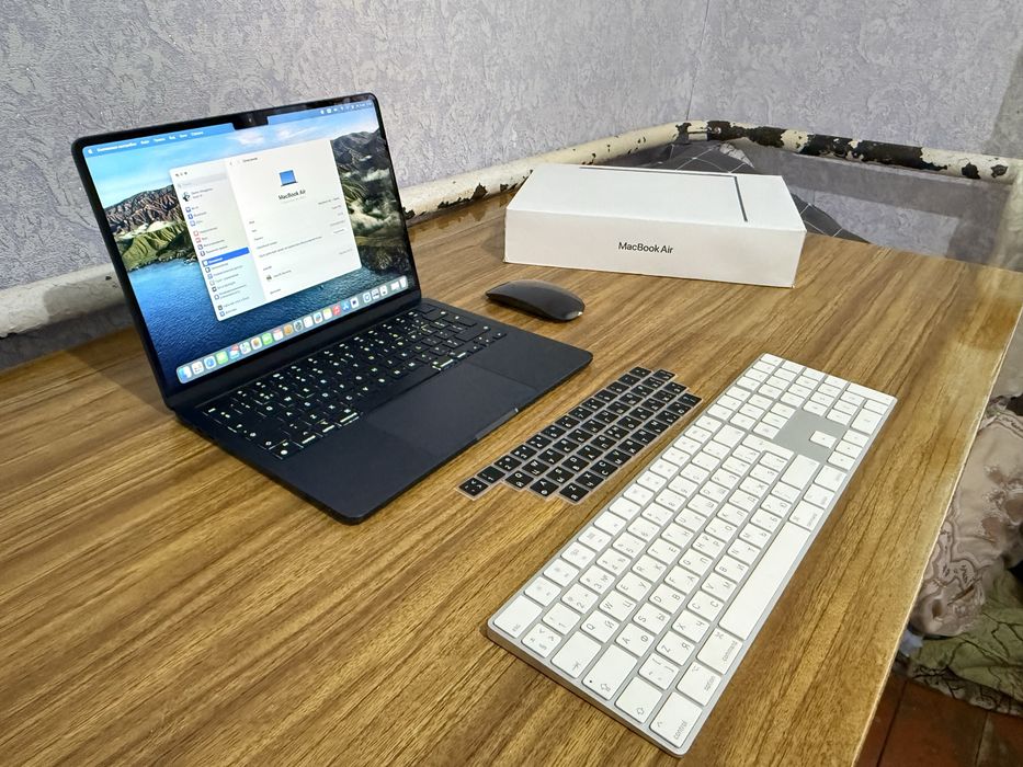 Продам MacBook M3 2024 года