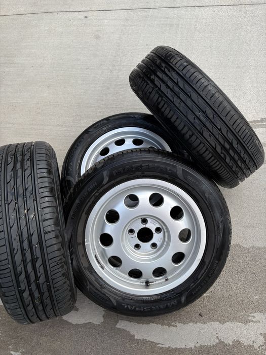 Продавам 4 броя летни гуми Marshal MH15 с размер 195/60 R15 88H.   DOT 0822 (Карани 2 сезона, като нови)
