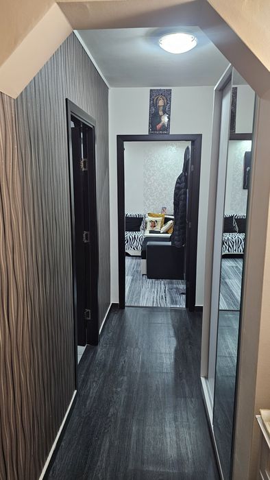Vând apartament 3 camere/Mobilat