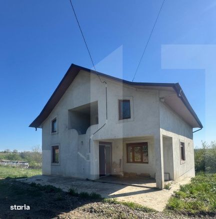 Casa moderna si spatioasa de vanzare in Darabani