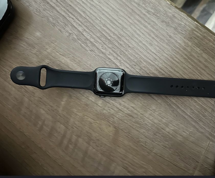 Apple Watch SE оригинальные часы