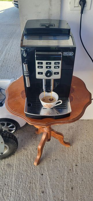 Expresor Aparat de cafea Delonghi magnifica S
