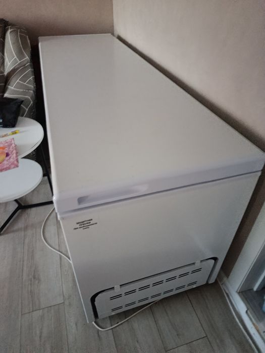 Продам морозильник
