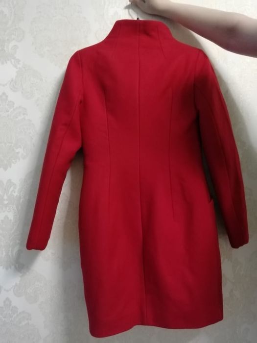 Продам пальто осень-весна.