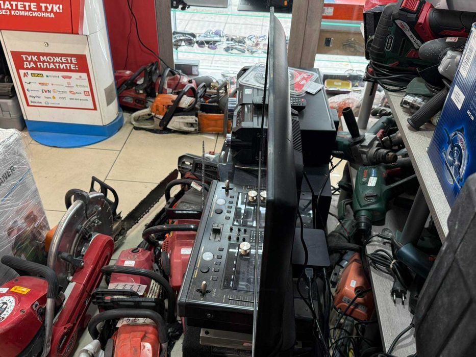 Телевизор Crown 32D19AWS