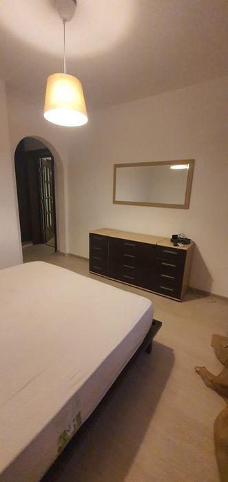Particular inchiriez apartament 3 camere Tineretului