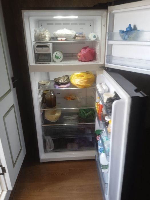 Продаю холодильник больше