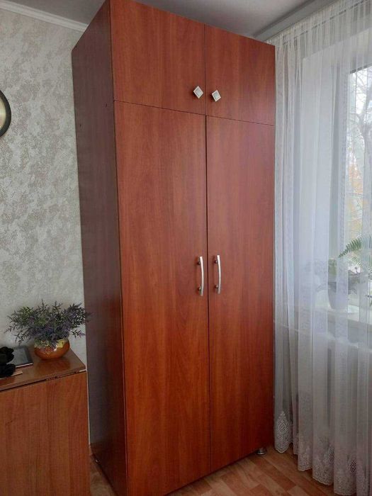 Продается плательный шкаф