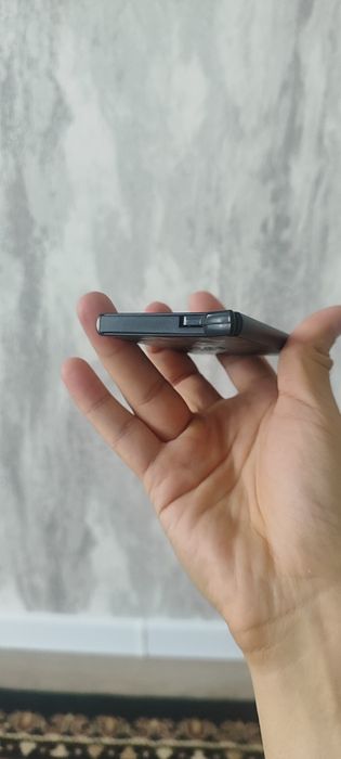 Продам картхолдер кованый карбон