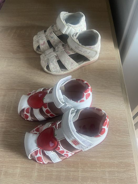 Сандали на девочку