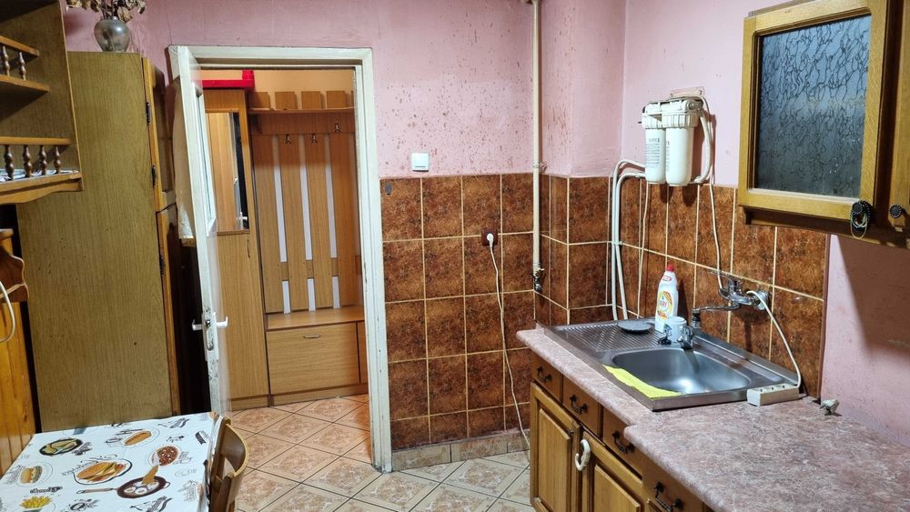 De vanzare apartament cu doua camere