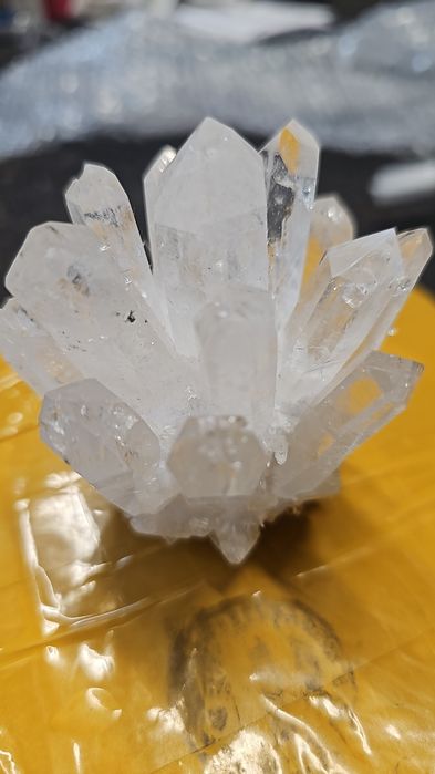 cristal quarz super transparent cu bowl de sticla si talpa din mahon