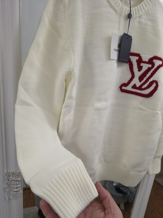 Pulover clasic, LV, guler rotund