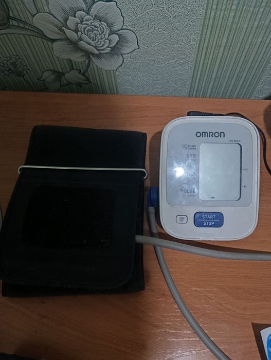 Продам тонометр Omron оригинал