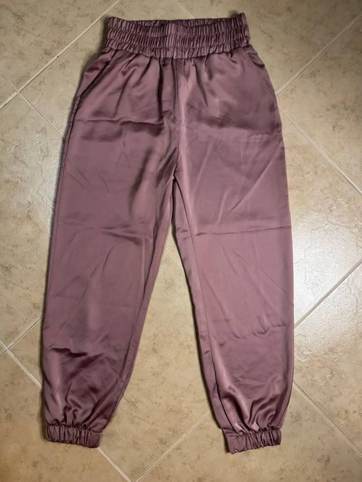 Спортен комплект пепел от рози две части