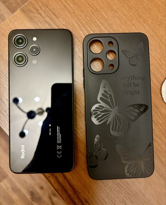 Продам смартфон Redmi 12 (8/256 гб)