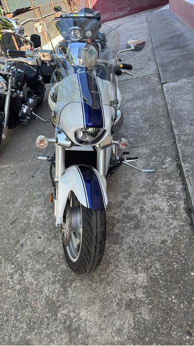Suzuki boulevard m109r