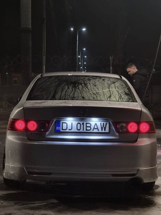 HONDA Accord 2003 — imagine 2