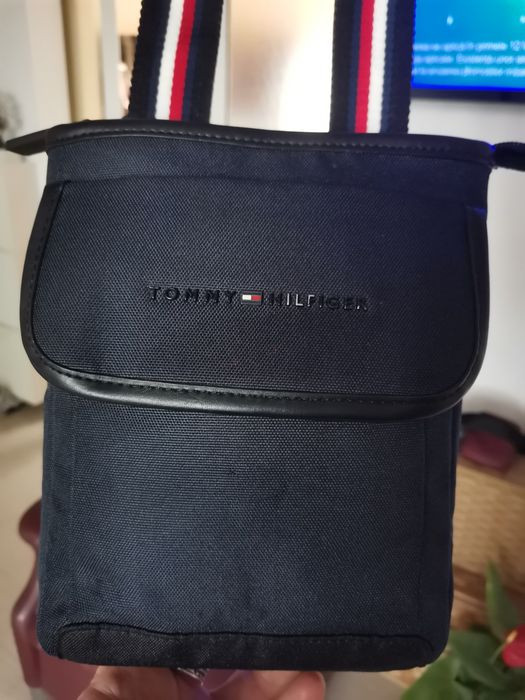 Vand geanta TOMMY HILFIGER marime mica