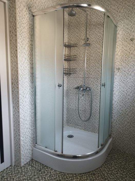 Продам душевой уголок Mars