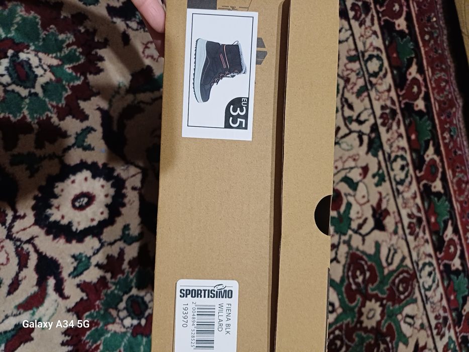 Продавам детски ботуши