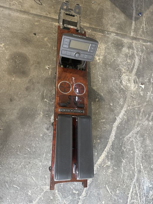 Cotiera spate VW Phaeton