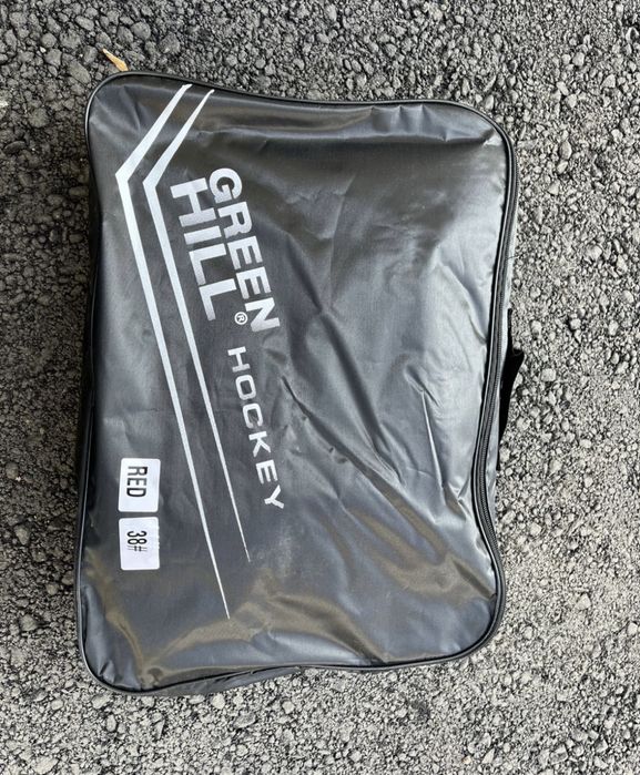 Хоккейные коньки