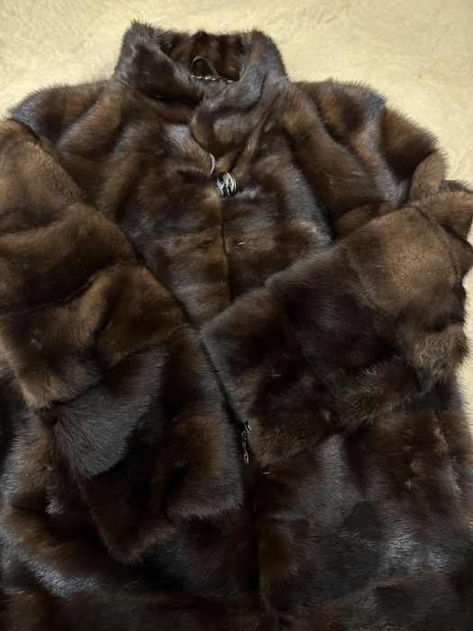 Продам норковую шубу Торг 75тыс