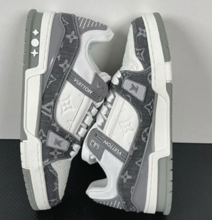 Adidasi Louis Vuitton noi cu cutie n 42