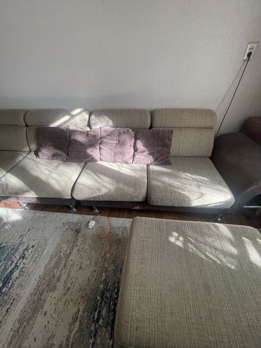 Продам диван очень срочно