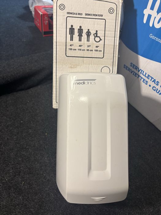 Uscator de maini  baie