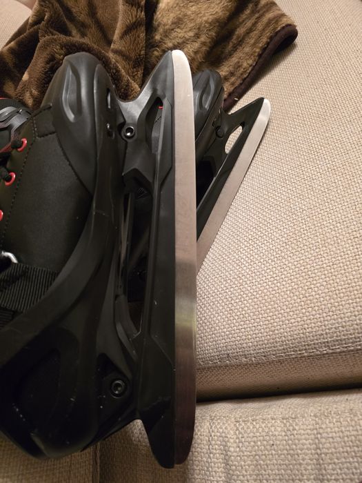 „Кънки за лед Decathlon – много добро състояние