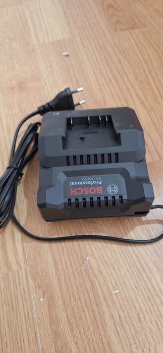 Зарядное устройство